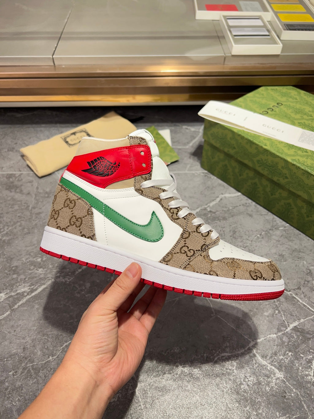Gucci x Nike Air Jordan 1 - GG Canvas White Red Green High-Top