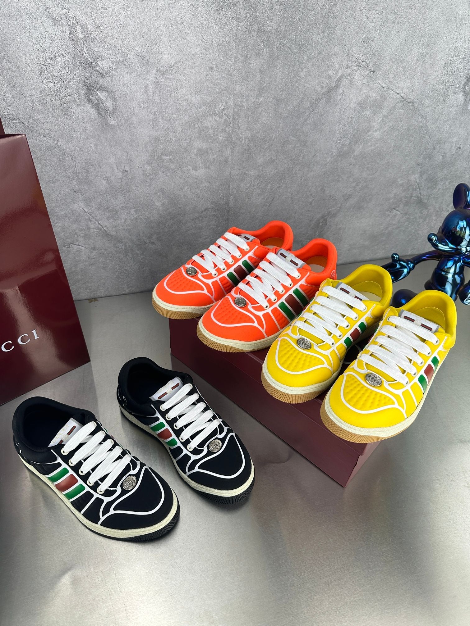 Gucci Screener Sneakers - Black Leather Red Green Web Stripe Low-Top