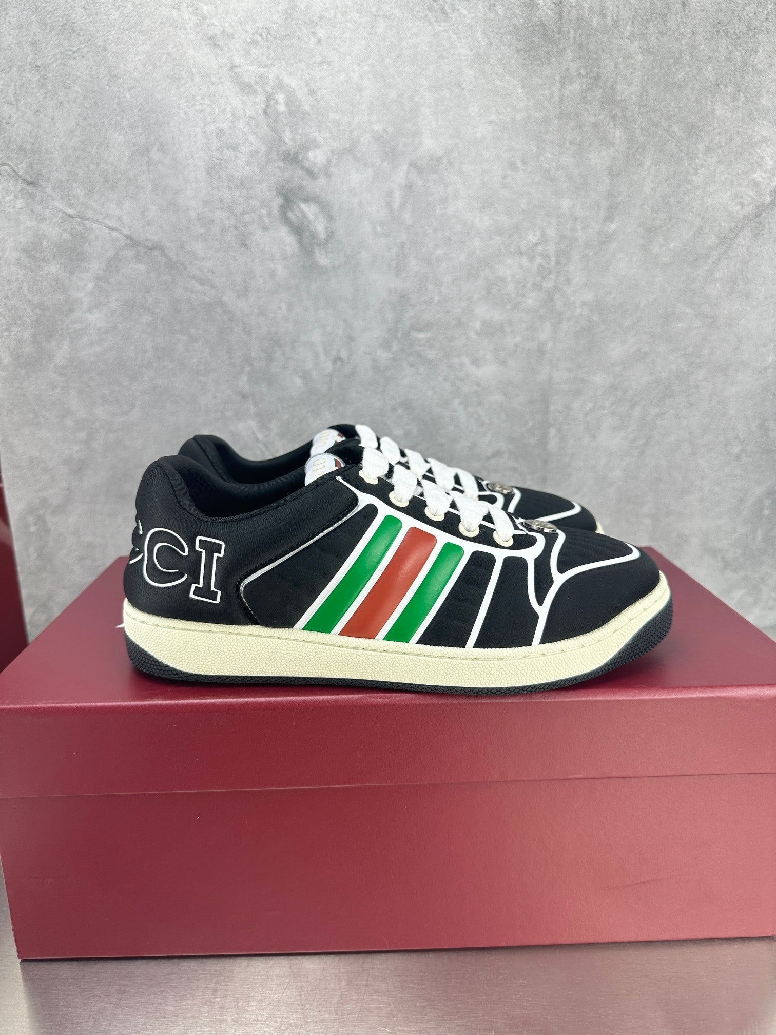Gucci Screener Sneakers - Black Leather Red Green Web Stripe Low-Top