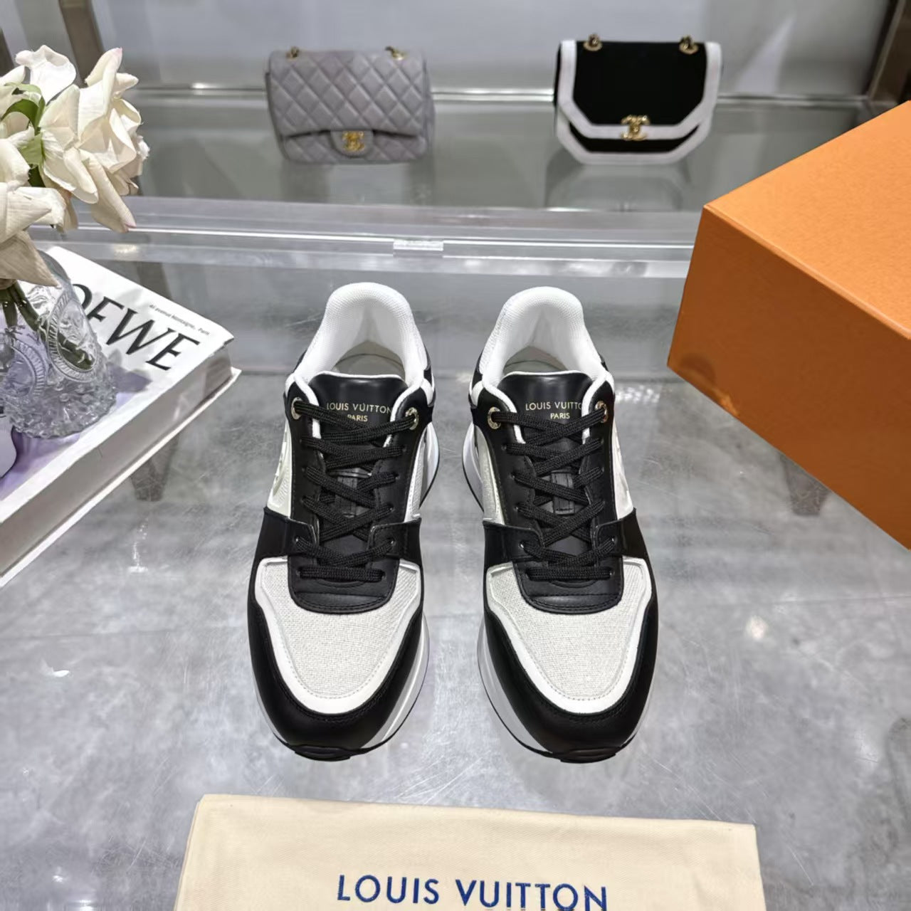 Louis Vuitton LV Run Away Sneaker - Black/White