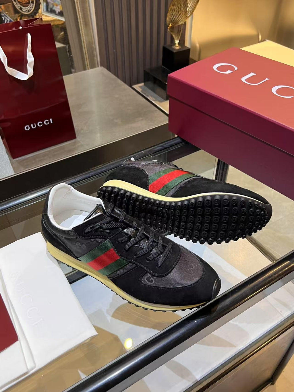 Gucci Web Stripe Runner - Black GG Monogram Red Green Low-Top