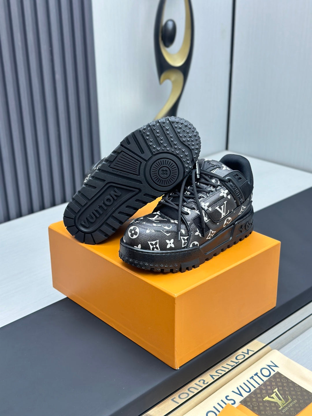 Louis Vuitton Monogram Sneaker - Black White