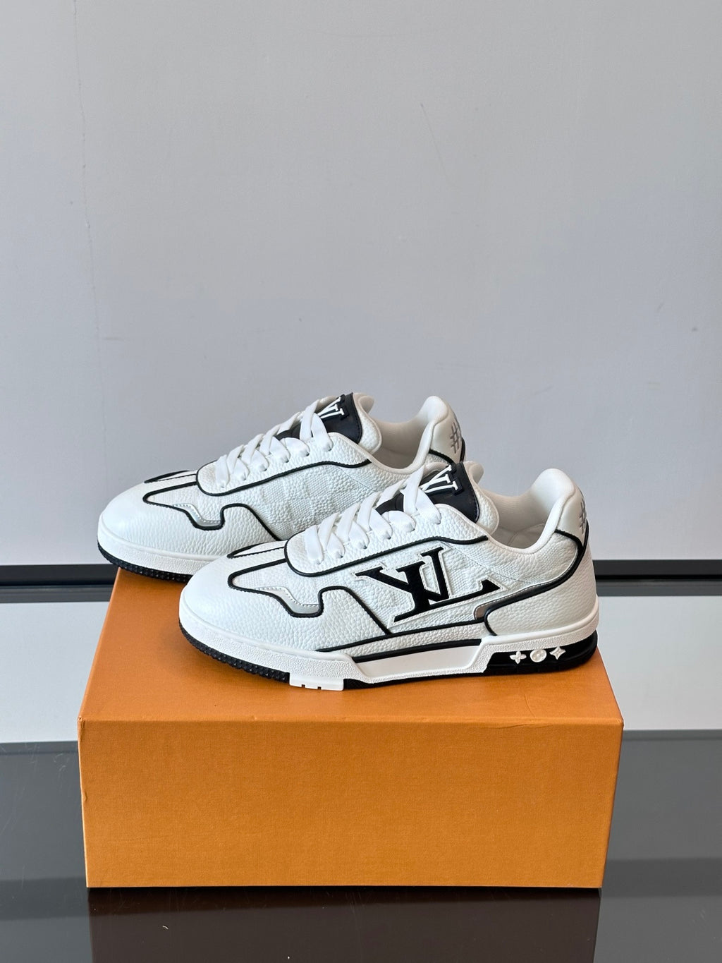 Louis Vuitton LV Trainer Sneaker - White Blue