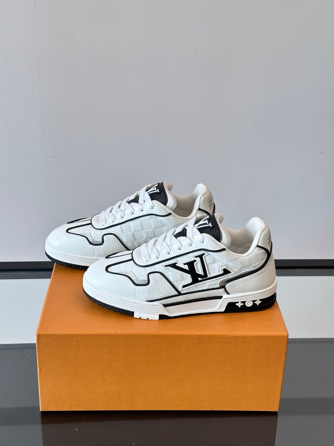 Louis Vuitton LV Trainer Sneaker - White Blue