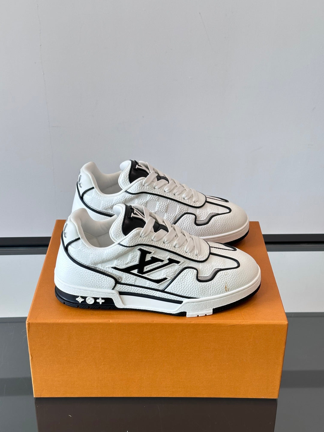 Louis Vuitton LV Trainer Sneaker - White Blue