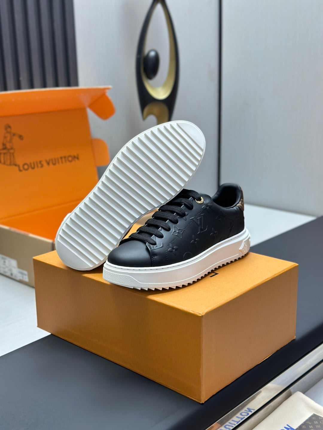 Louis Vuitton Time Out Sneaker - Black