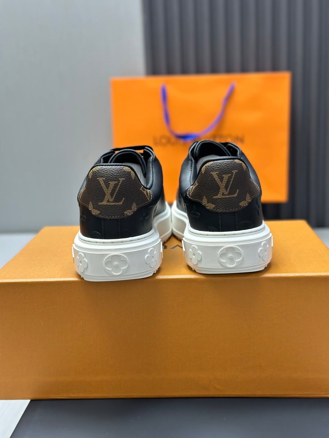 Louis Vuitton Time Out Sneaker - Black