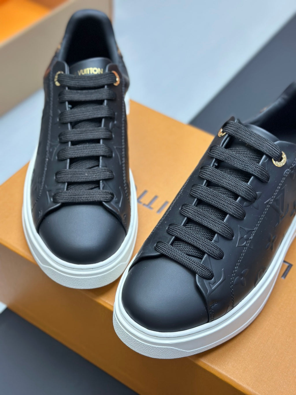 Louis Vuitton Time Out Sneaker - Black
