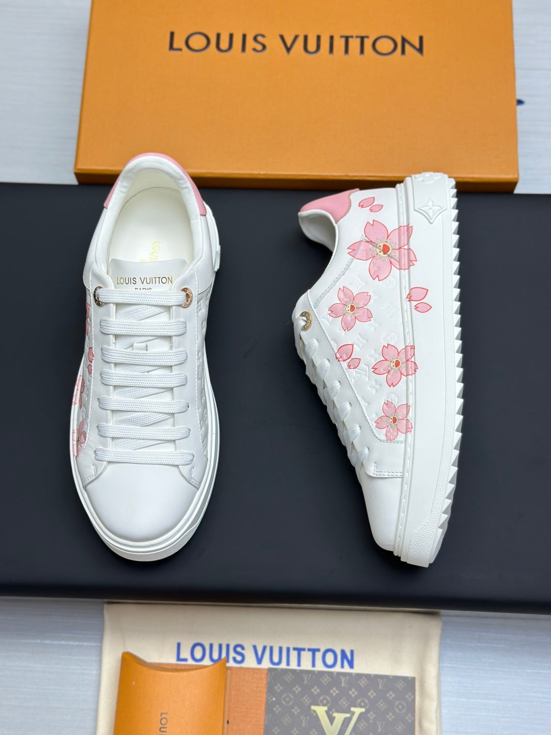 Louis Vuitton Time Out Sneaker - White/Beige