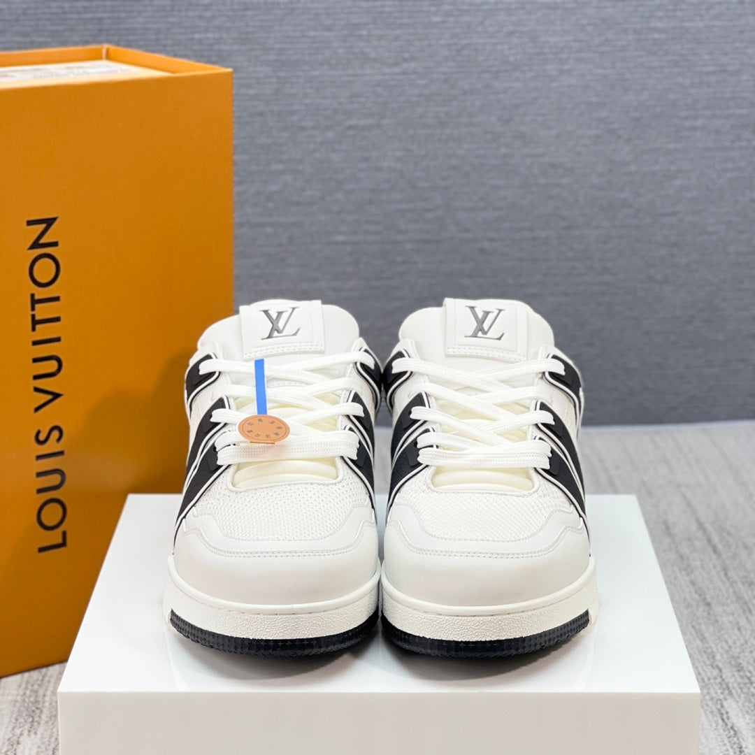 Louis Vuitton LV Trainer Sneaker - White/Black #54