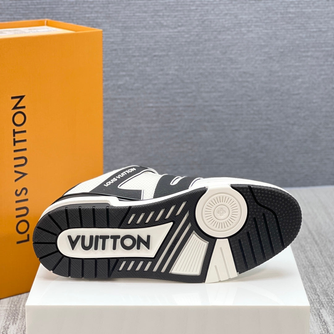 Louis Vuitton LV Trainer Sneaker - White/Black #54
