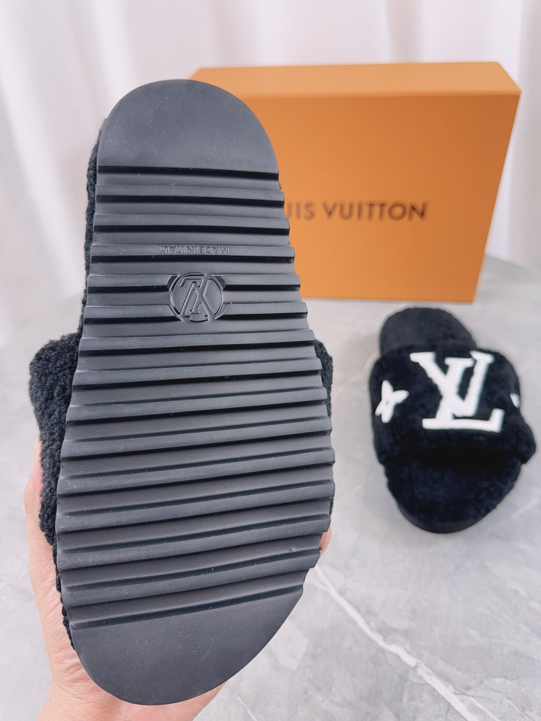 Louis Vuitton Fuzzy Slides - Black