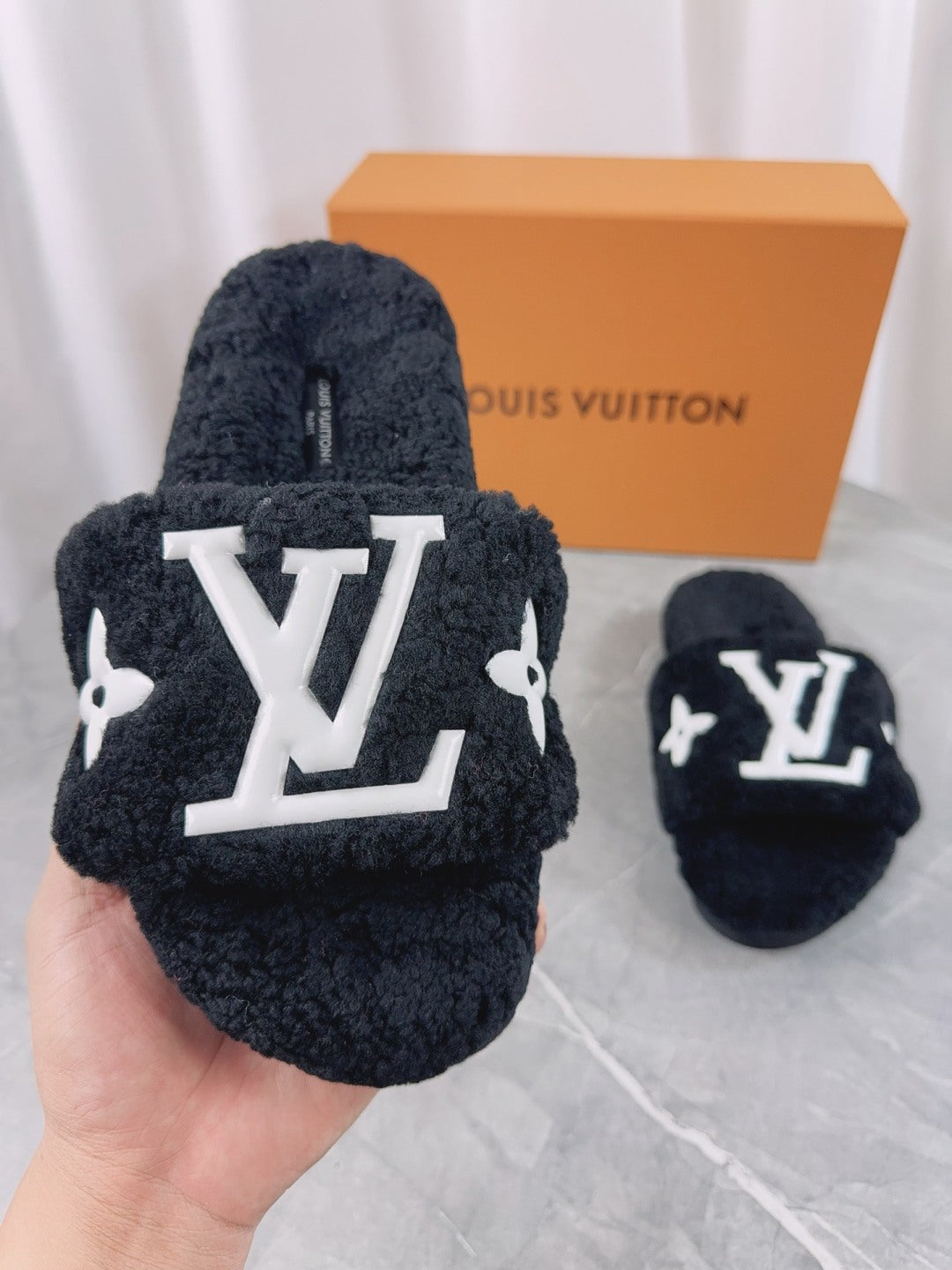 Louis Vuitton Fuzzy Slides - Black