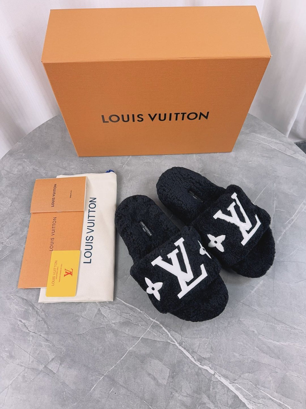 Louis Vuitton Fuzzy Slides - Black