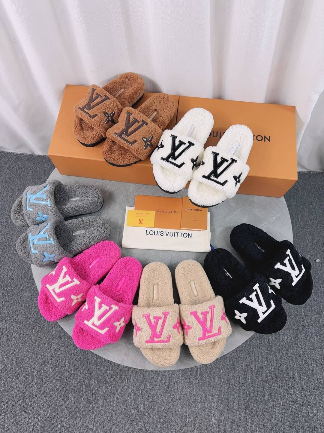 Louis Vuitton Fuzzy Slides - Black