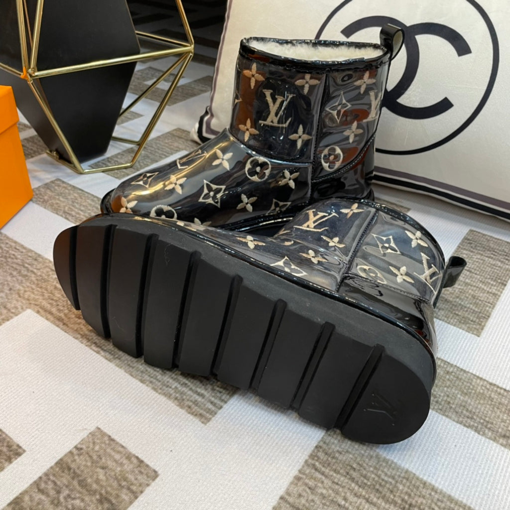 LV Work Boots - Wheat Monogram Canvas Lace-Up