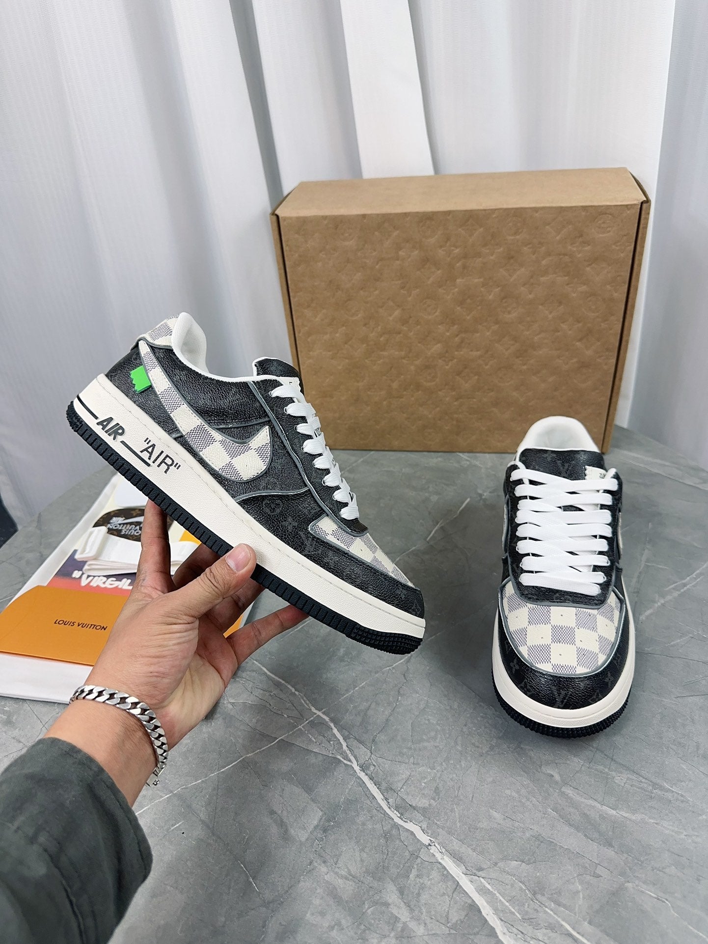 Louis Vuitton x Nike Air Force 1 Low - Black/White Damier Azur