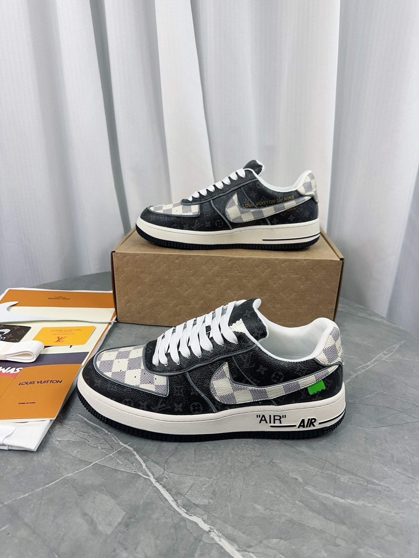 Louis Vuitton x Nike Air Force 1 Low - Black/White Damier Azur