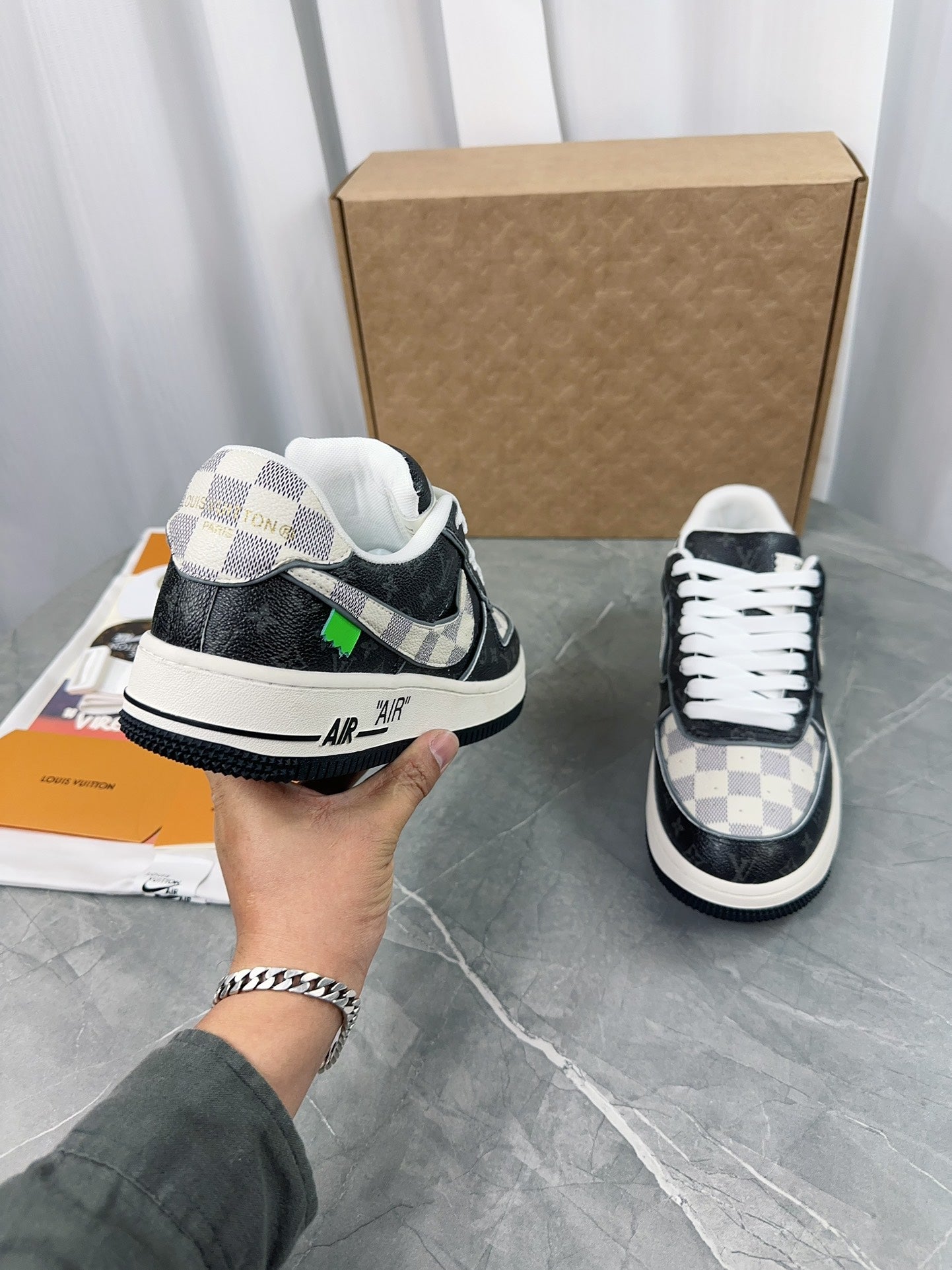 Louis Vuitton x Nike Air Force 1 Low - Black/White Damier Azur