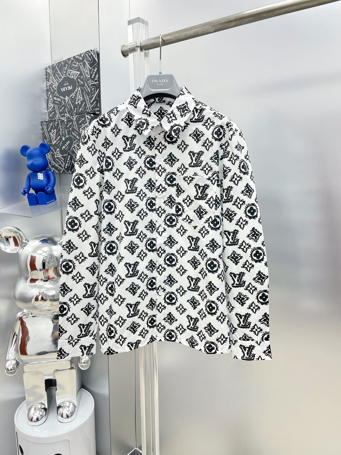 Louis Vuitton 2026 SS LV Monogram Graffiti All-Over Print Long-Sleeve Shirt — White