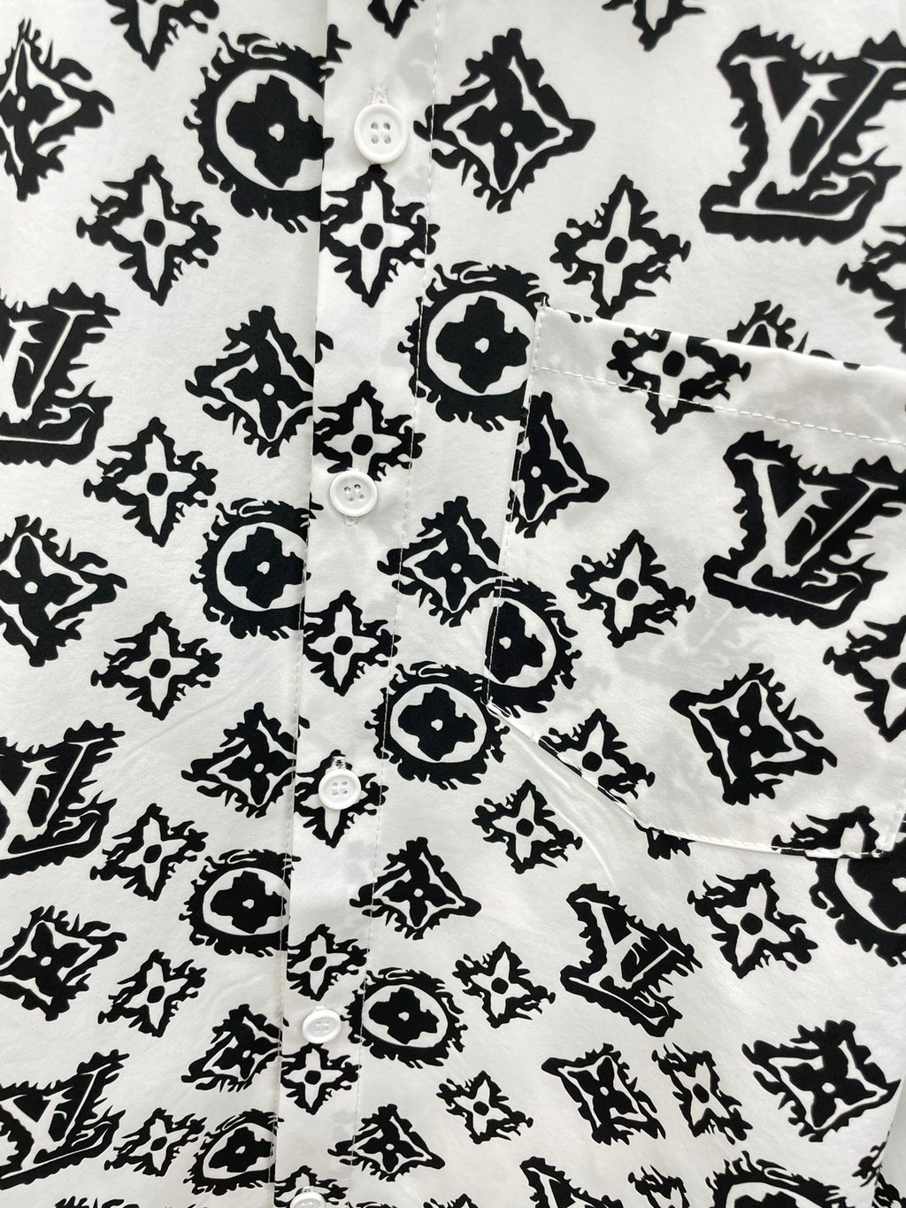 Louis Vuitton 2026 SS LV Monogram Graffiti All-Over Print Long-Sleeve Shirt — White