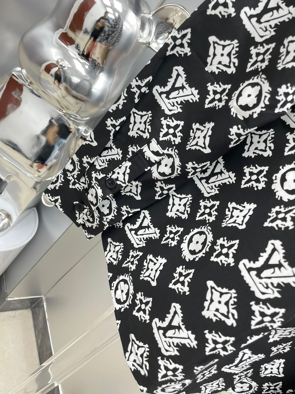 Louis Vuitton 2026 SS LV Monogram Graffiti All-Over Print Long-Sleeve Shirt — Black