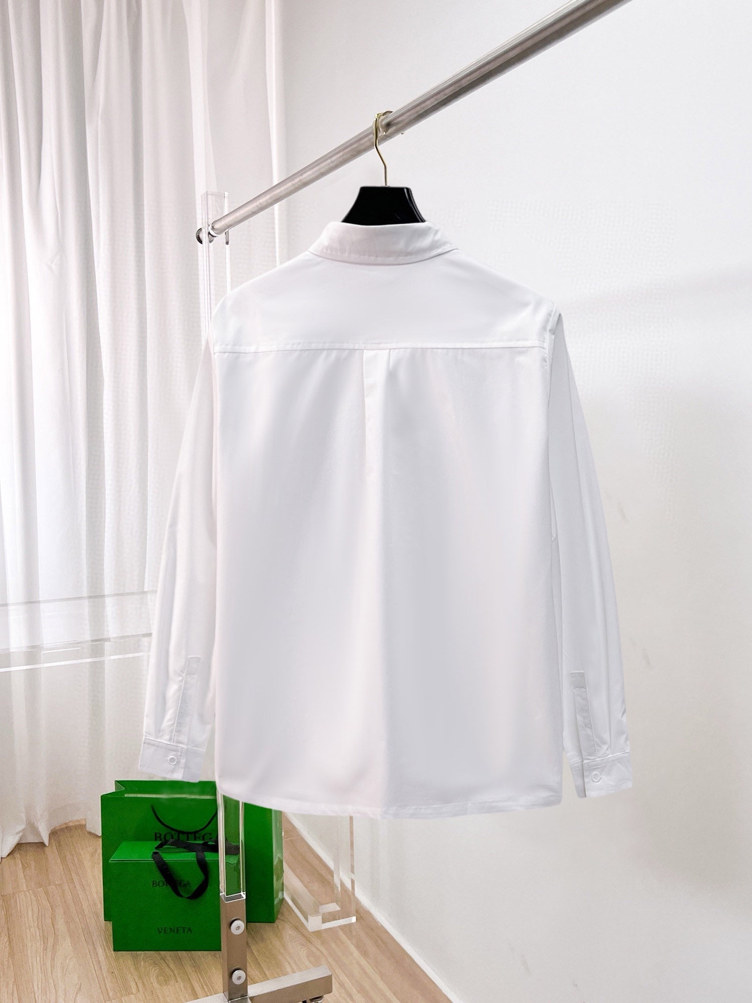 Louis Vuitton 2026 SS LV Monogram Flower Long-Sleeve Shirt — White