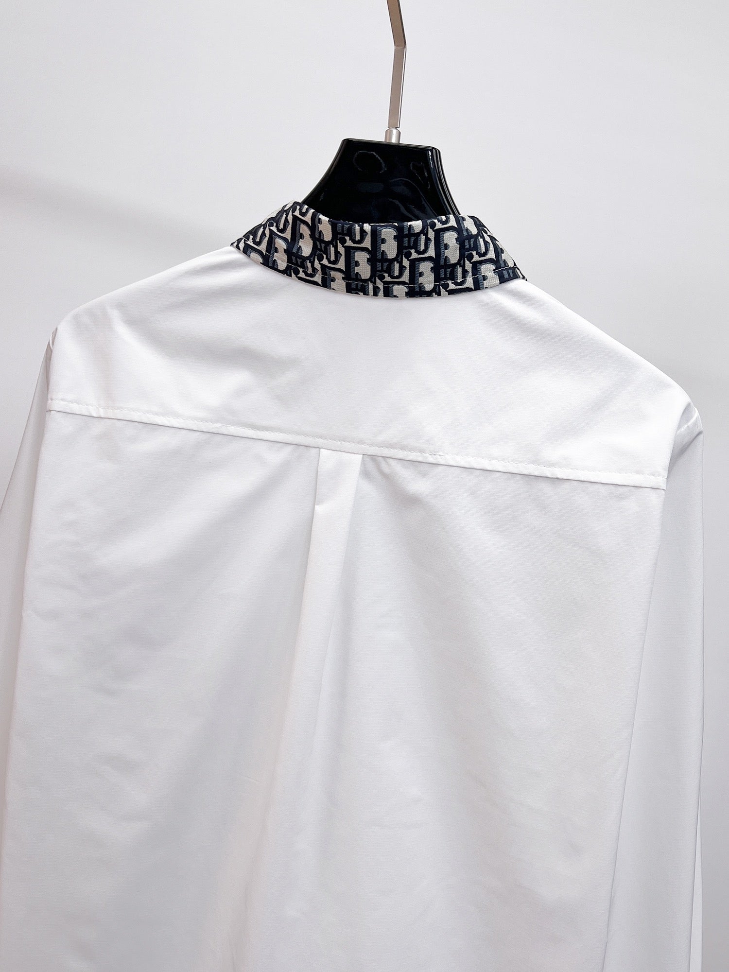 Dior 2026 SS Oblique Jacquard Collar & Cuff Long-Sleeve Shirt — White