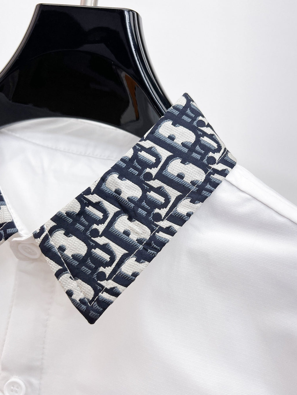 Dior 2026 SS Oblique Jacquard Collar & Cuff Long-Sleeve Shirt — White