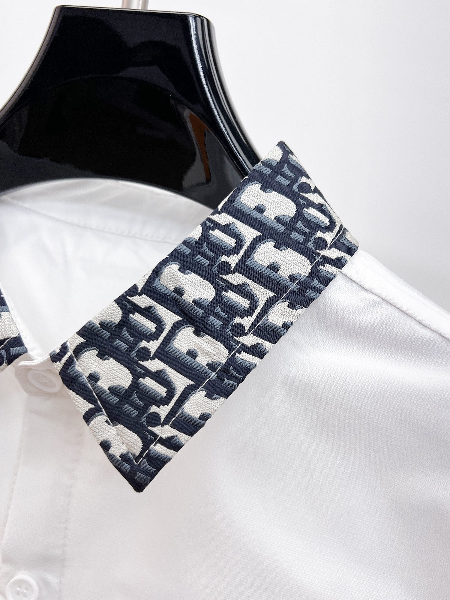 Dior 2026 SS Oblique Jacquard Collar & Cuff Long-Sleeve Shirt — White