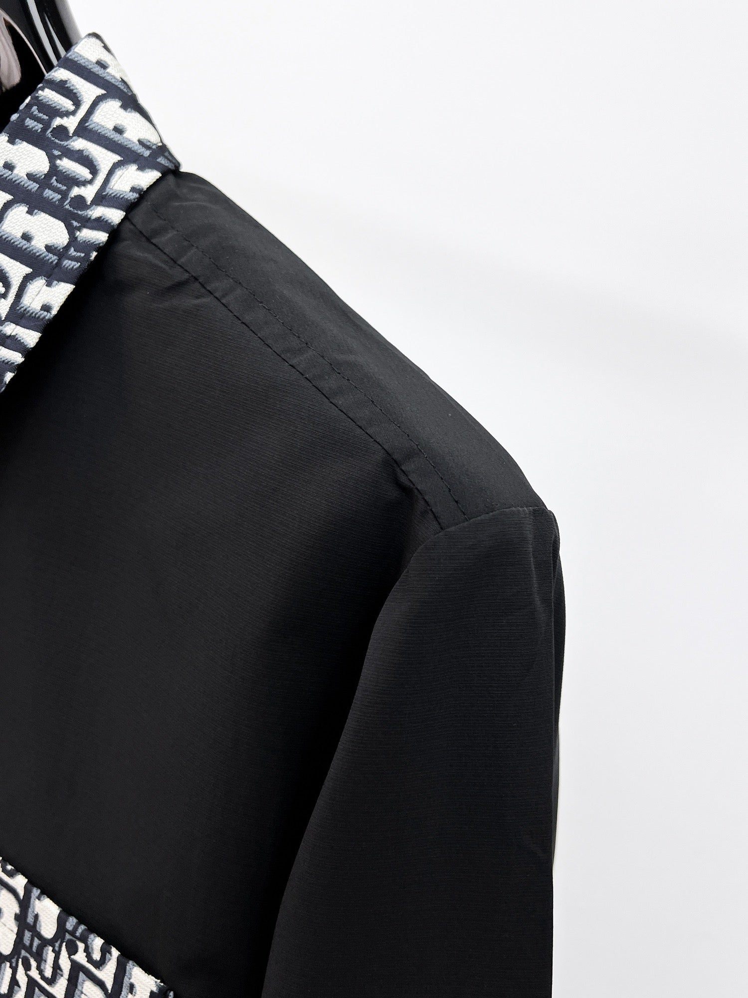 Dior 2026 SS Oblique Jacquard Collar & Cuff Long-Sleeve Shirt — Black