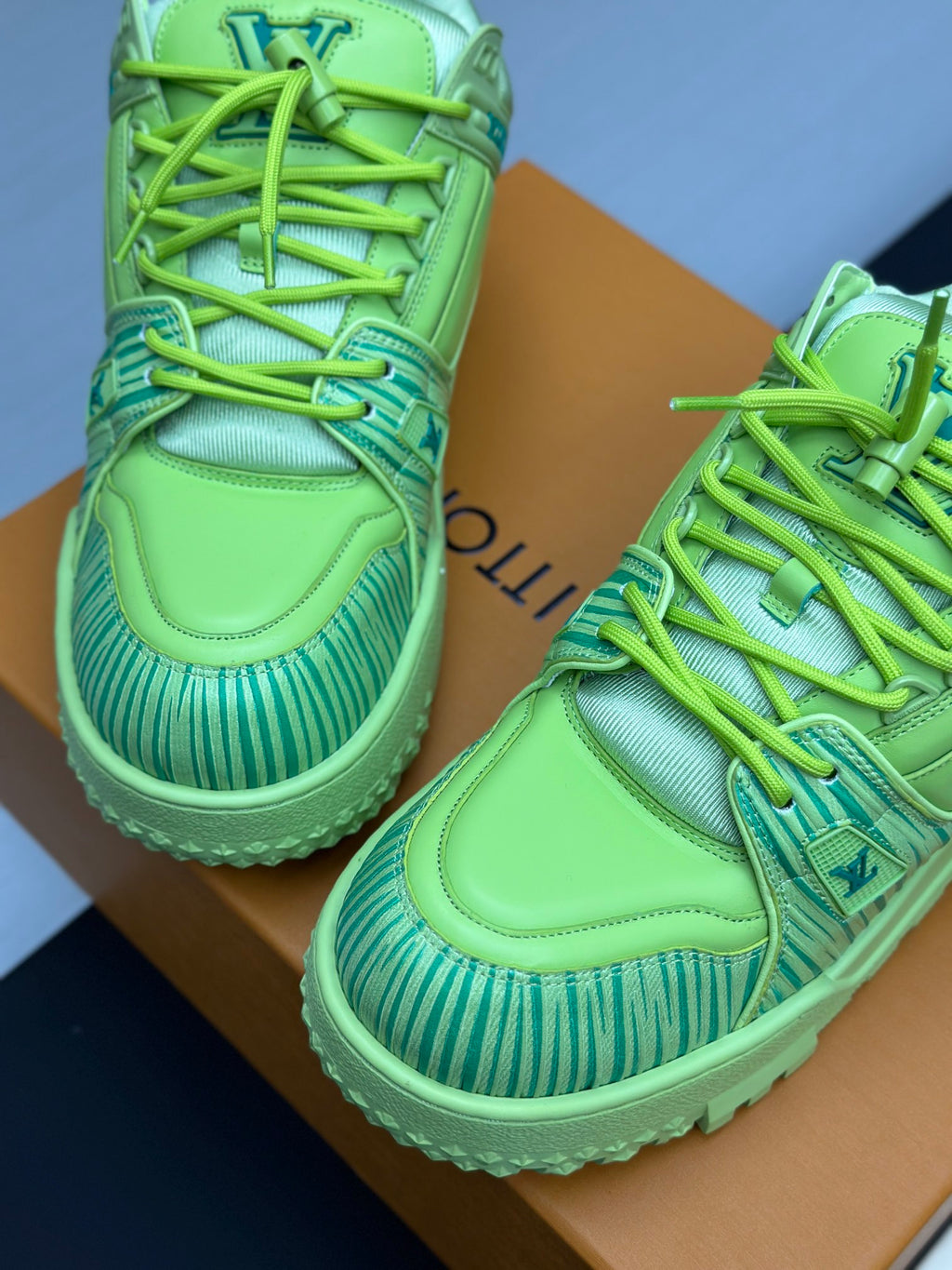 Louis Vuitton LV Trainer Sneakers - Neon Green/Lime