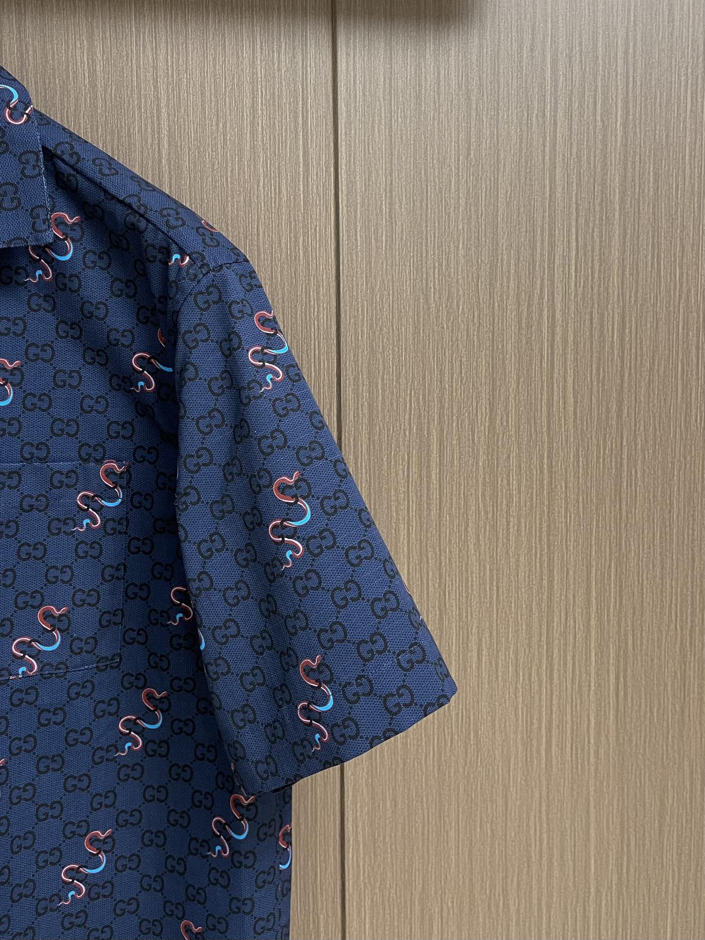 Gucci 2026 SS Chinese New Year GG Supreme Snake Print Shirt & Shorts Set — Navy