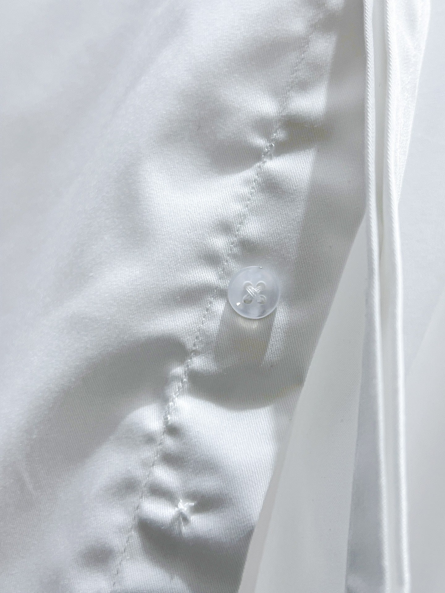 Louis Vuitton Embroidered Flower Logo Shirt - White