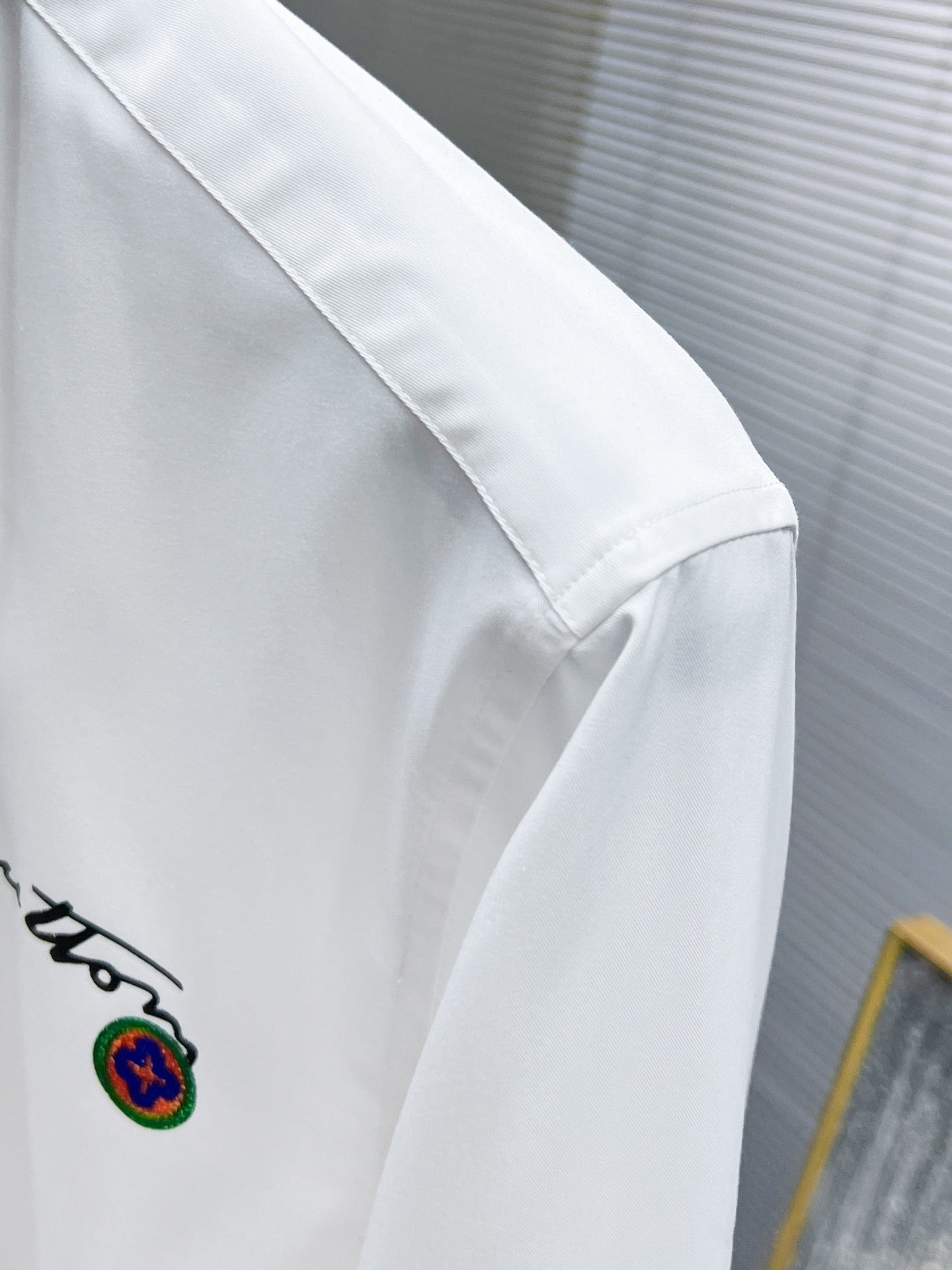 Louis Vuitton Embroidered Flower Logo Shirt - White